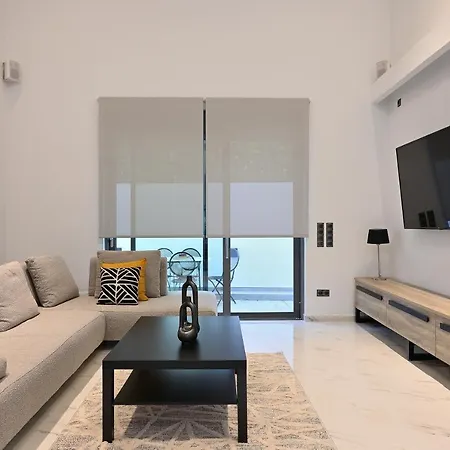 The Lop Holidays Luxury Apartment Athens