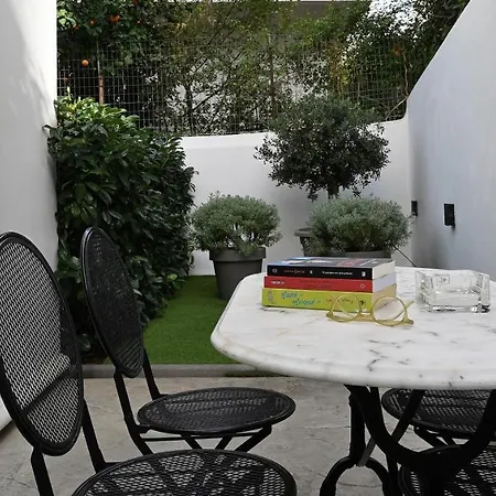 The Lop Holidays Luxury Apartment