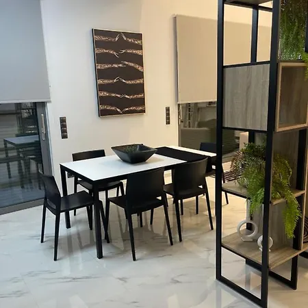 The Lop Holidays Luxury דירה