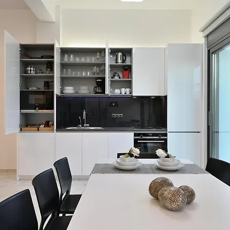 דירה The Lop Holidays Luxury אתונה