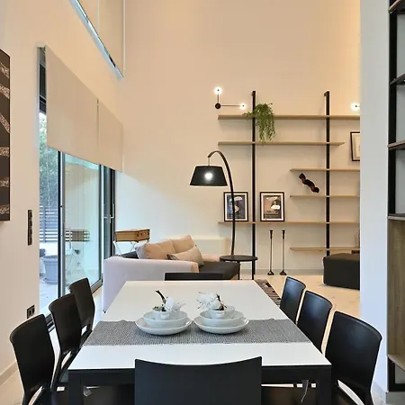 The Lop Holidays Luxury * אתונה