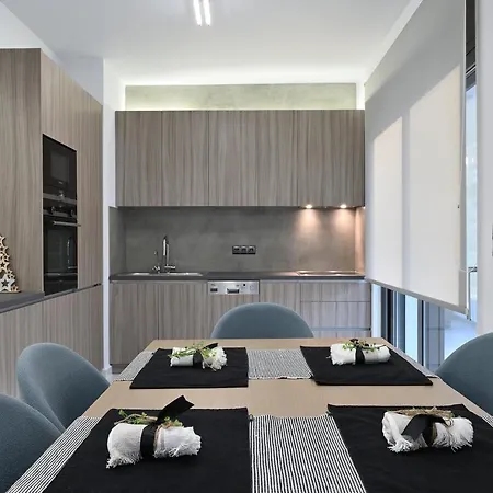 דירה The Lop Holidays Luxury
